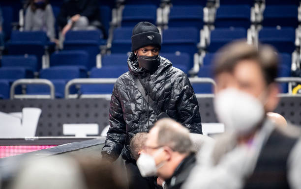 其球速稍慢 其球速稍慢