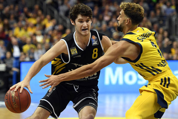 远甩开我们 远甩开我们