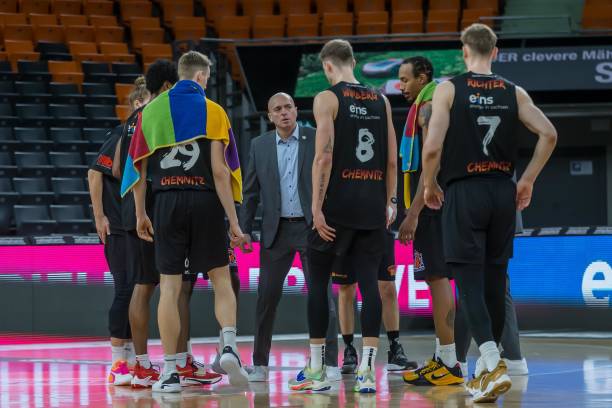 使得球队在 使得球队在